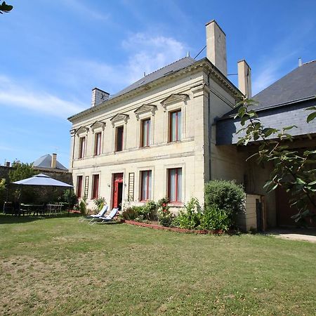 Bed and Breakfast Domaine Des Roses Vaudelnay Esterno foto