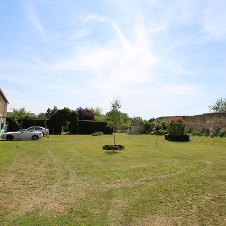 Bed and Breakfast Domaine Des Roses Vaudelnay Esterno foto