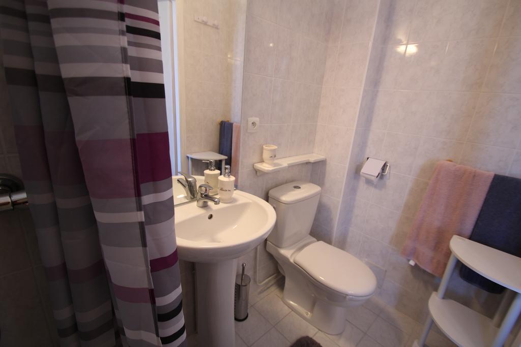 Bed and Breakfast Domaine Des Roses Vaudelnay Camera foto