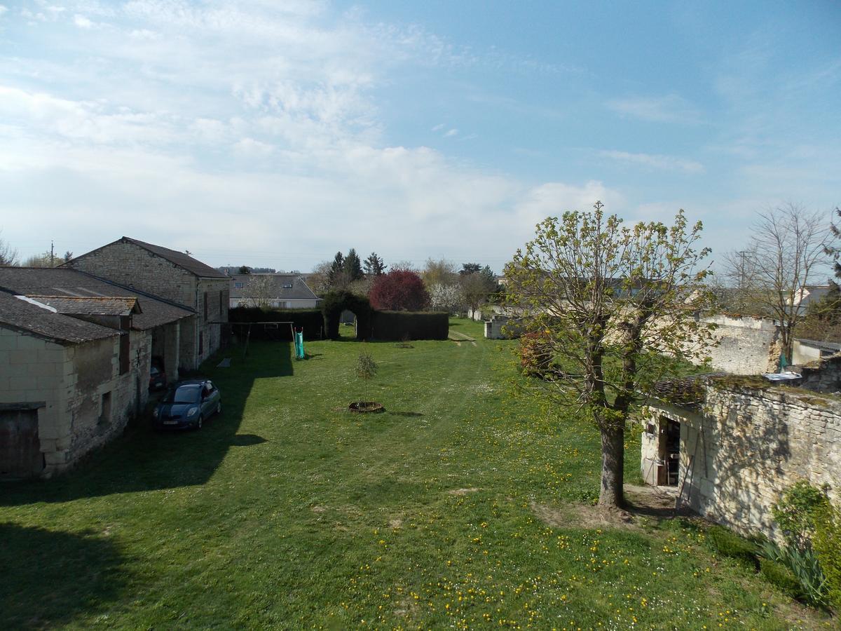 Bed and Breakfast Domaine Des Roses Vaudelnay Esterno foto