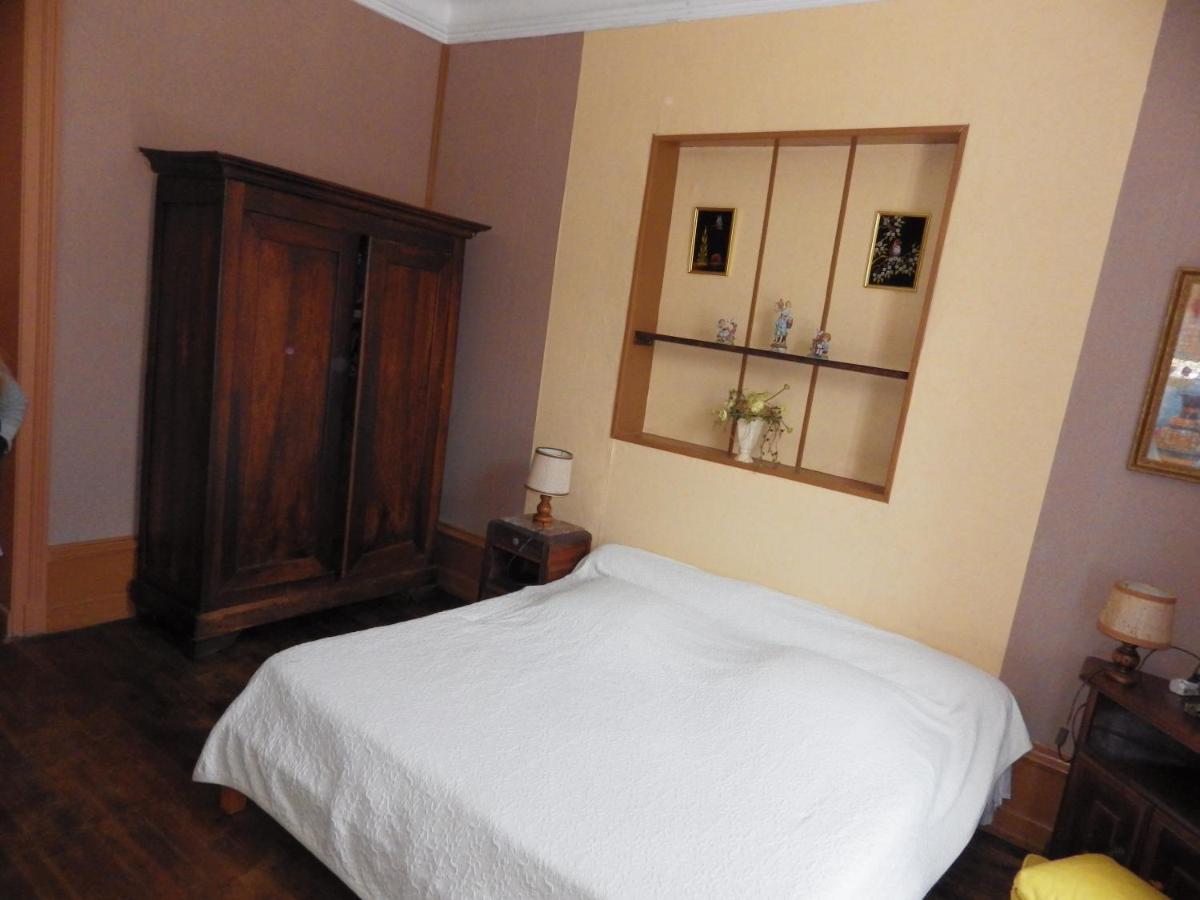 Bed and Breakfast Domaine Des Roses Vaudelnay Esterno foto